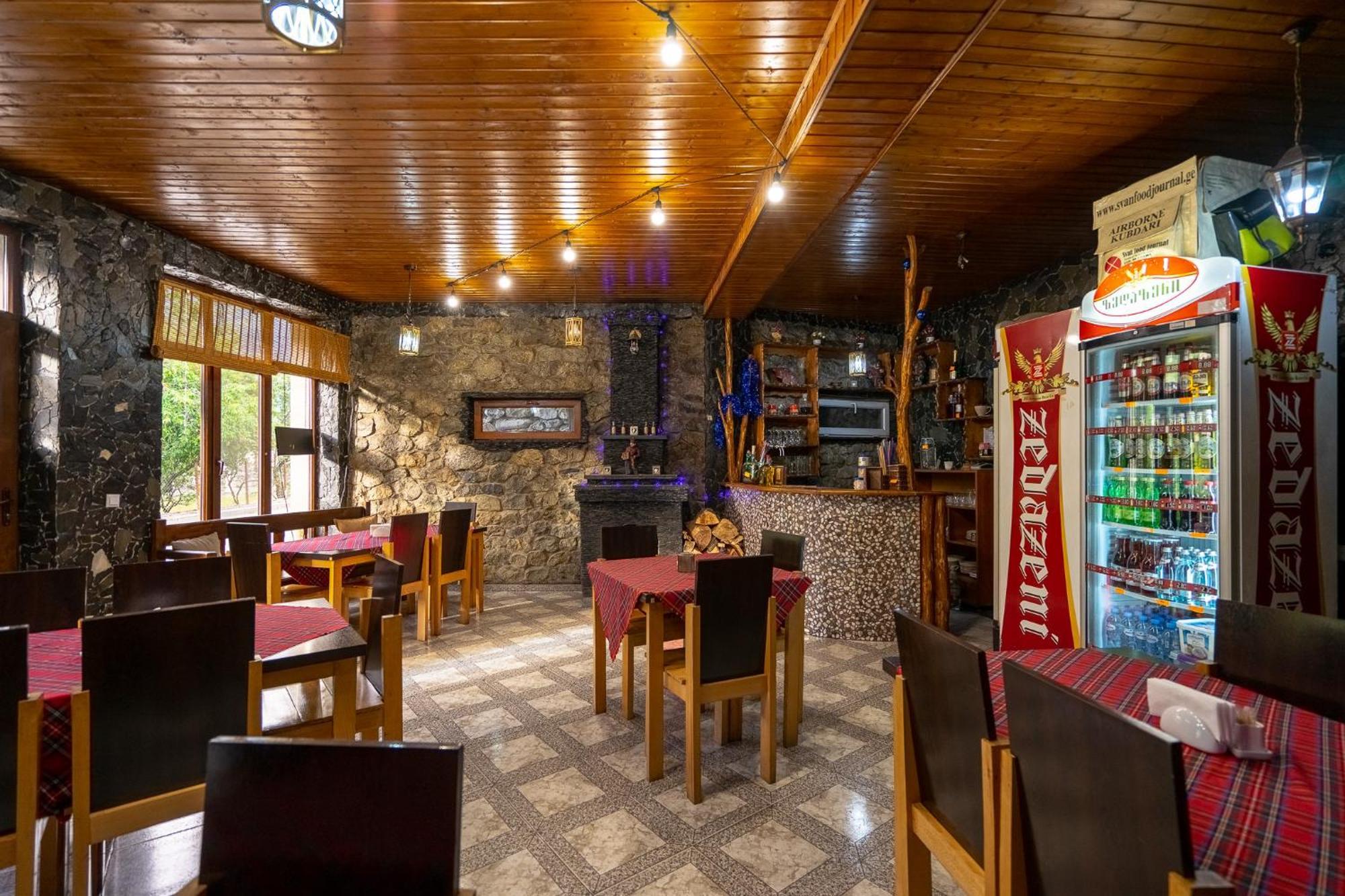 מסטיה Guest House Nikala מראה חיצוני תמונה